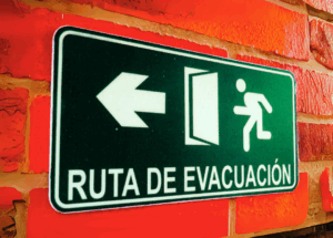 Fabricación, suministro e instalación de señales para seguridad industrial