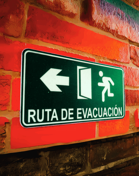 Fabricación, suministro e instalación de señales para seguridad industrial