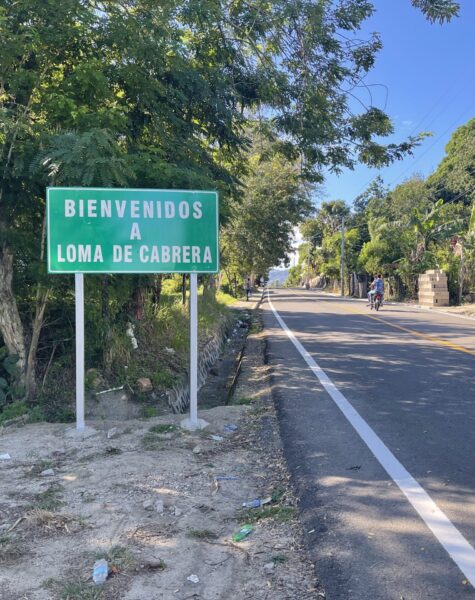 Fabricación, Suministro e instalación de Señales Viales